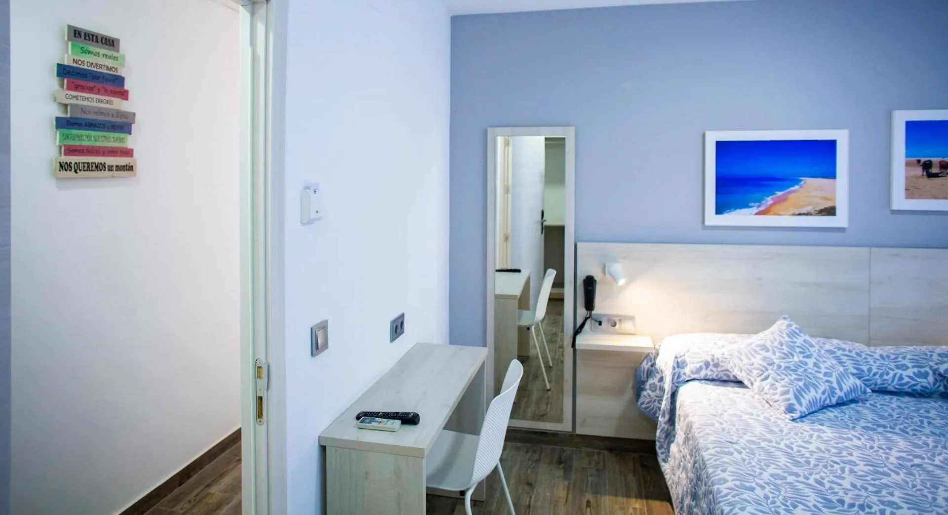 Hotel Bari Conil De La Frontera 0*,  Spagna