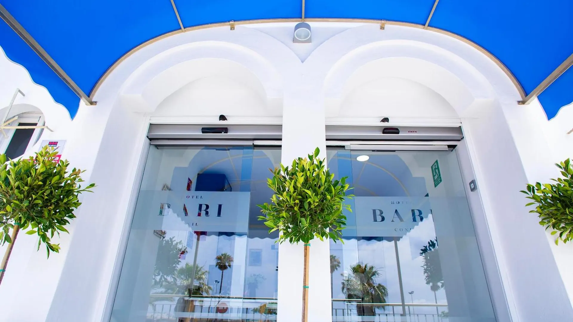 Hotel Bari Conil De La Frontera 0*,
